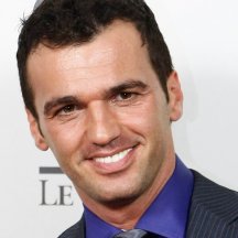 Tony Dovolani