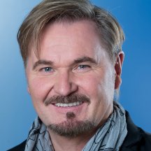 Nik P.