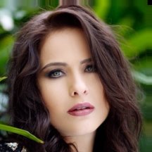 Luiza Valdetaro
