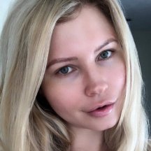 Carrie Minter